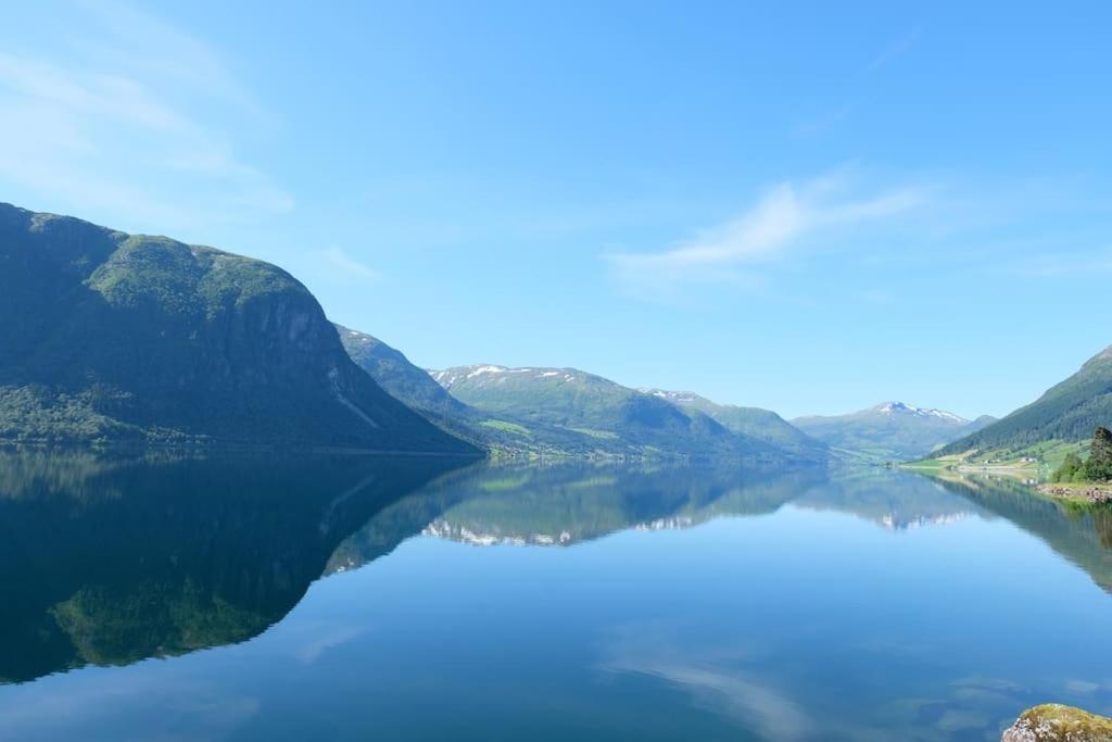 Apartment With Lake View In Jolster Årdal المظهر الخارجي الصورة