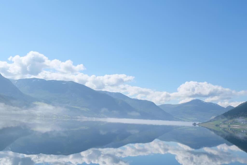 Apartment With Lake View In Jolster Årdal المظهر الخارجي الصورة